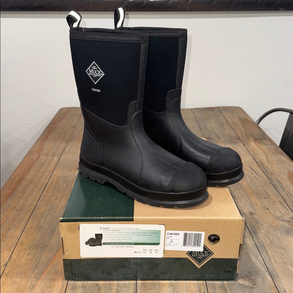 MUCK BOOT COMPANY MEN'S CHORE CLASSIC MID WORK BOOT